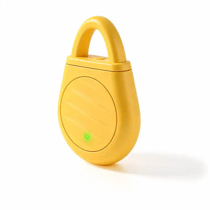 🐦No more trouble from birds, beasts and locusts！Portable Ultrasonic Bird Repellent Keychain